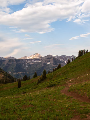 How To Deal With Altitude Sickness: Top Tips & Tricks